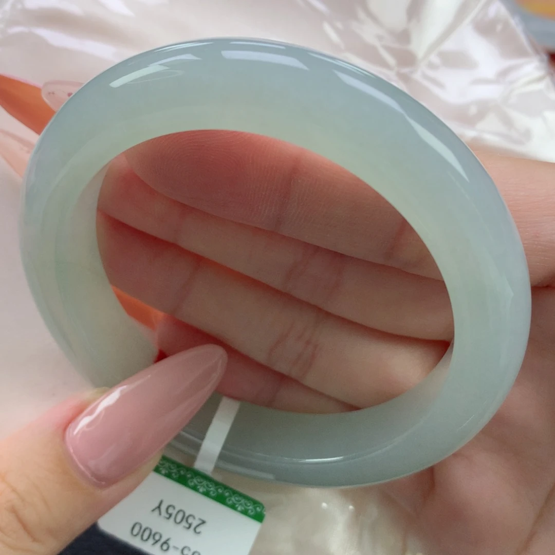 翡翠手镯未镶嵌缅甸天然翡翠A货55