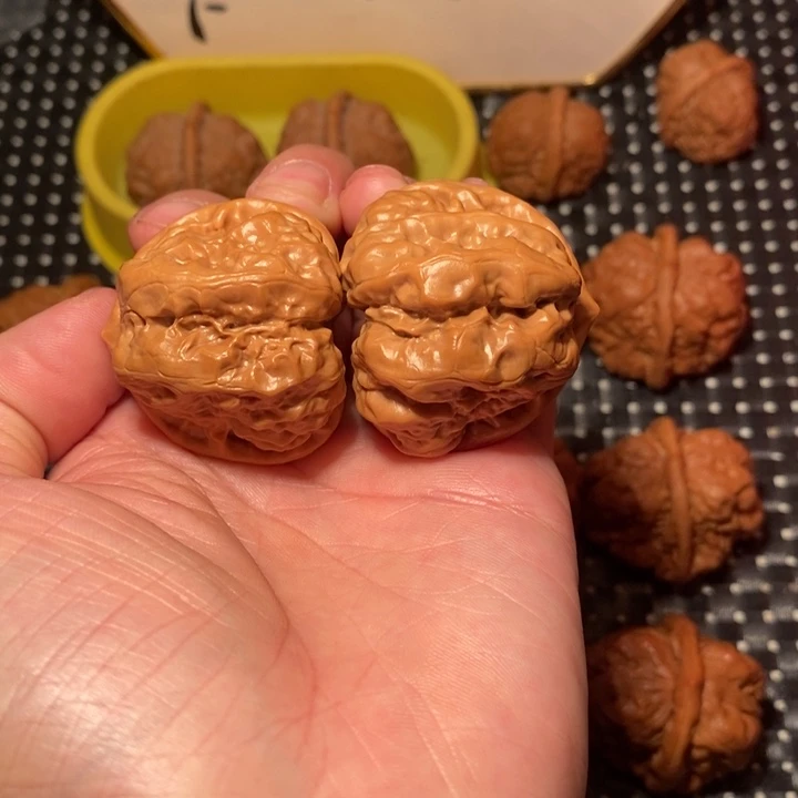 *****把件文玩核桃四深开八腿三角暴力箭毒蛙