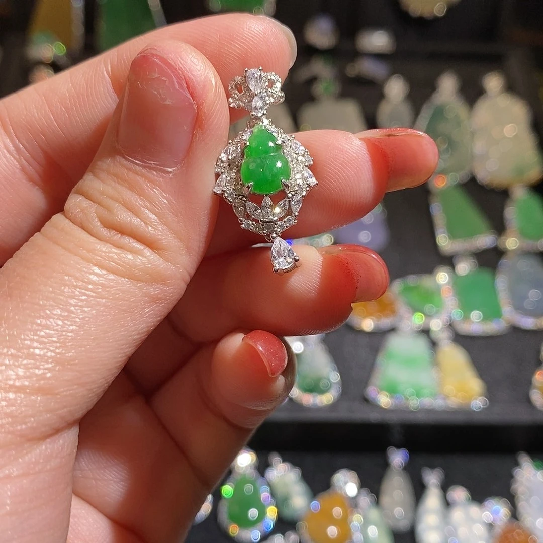 颈饰银S925镶嵌翡翠天然翡翠