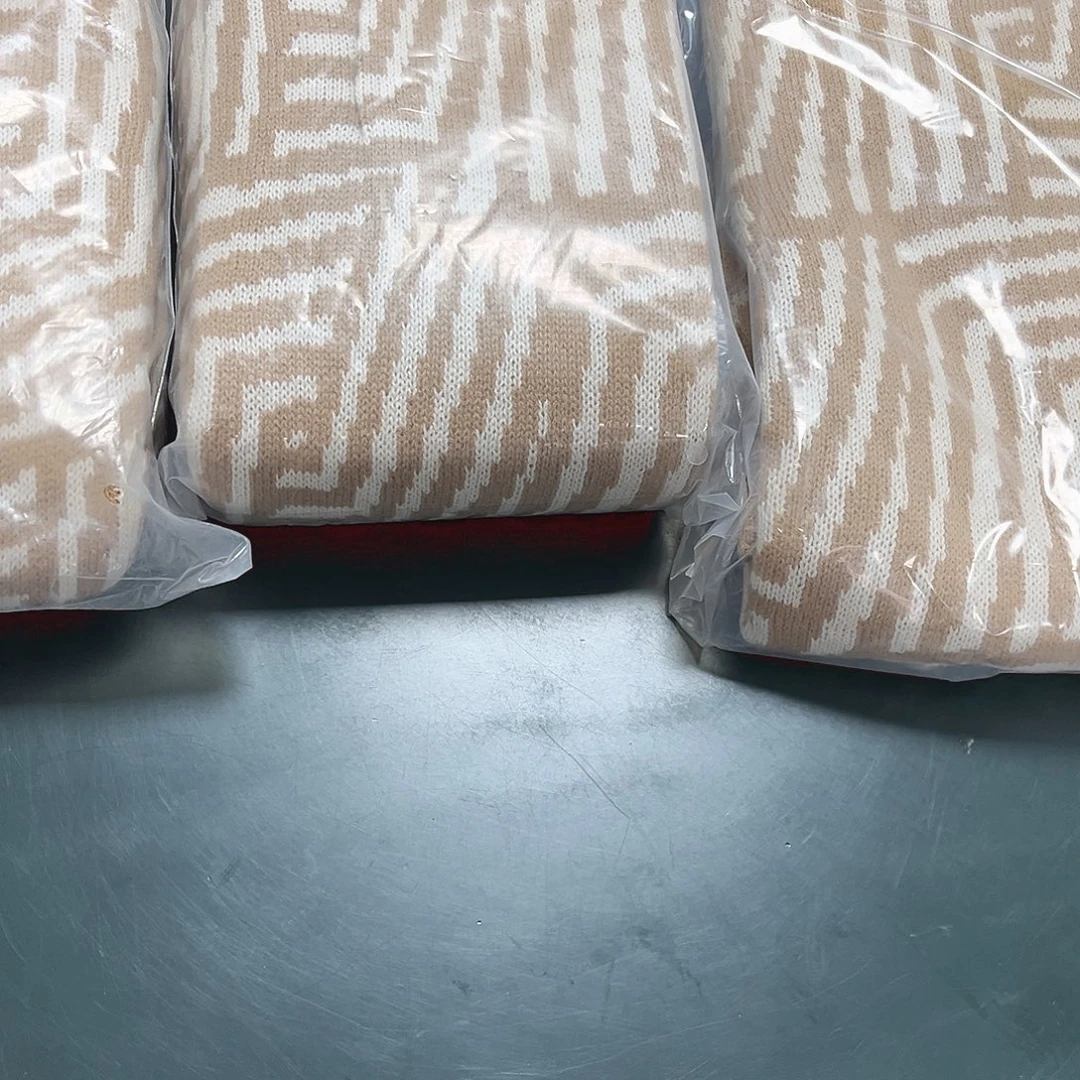 棉棉棕白针织毯120*150