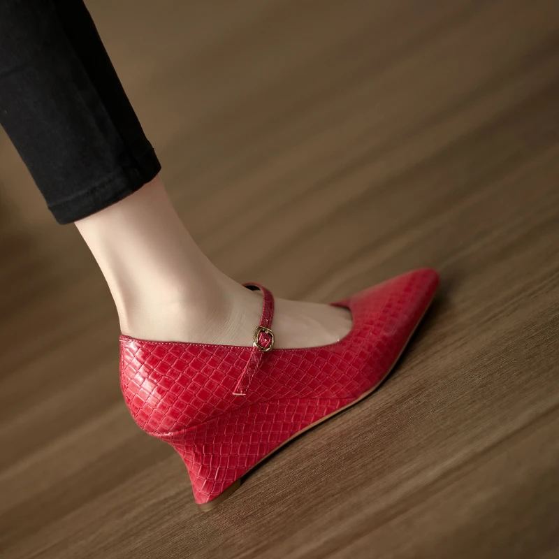 8cm~尖头坡跟高跟鞋女2025新款一字带扣气质女鞋浅口玛丽珍单鞋女