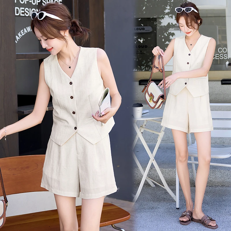 2025夏季大方得体穿搭一整套女高级感老钱风马甲高腰短裤两件套装