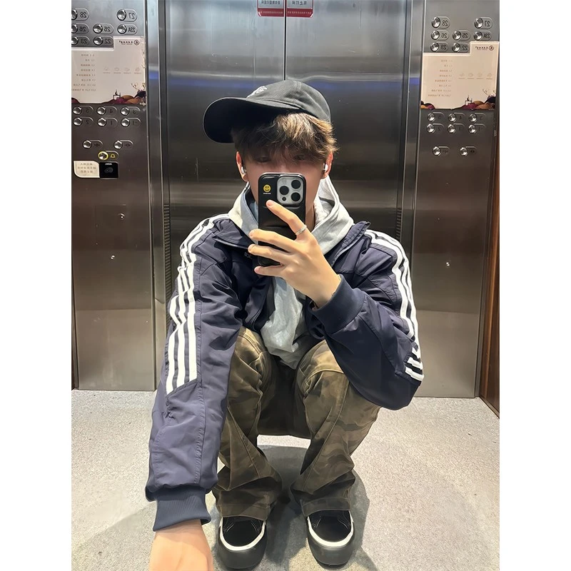 美式立领三条杠夹克外套春秋款薄款美式棒球服上衣休闲外套男装