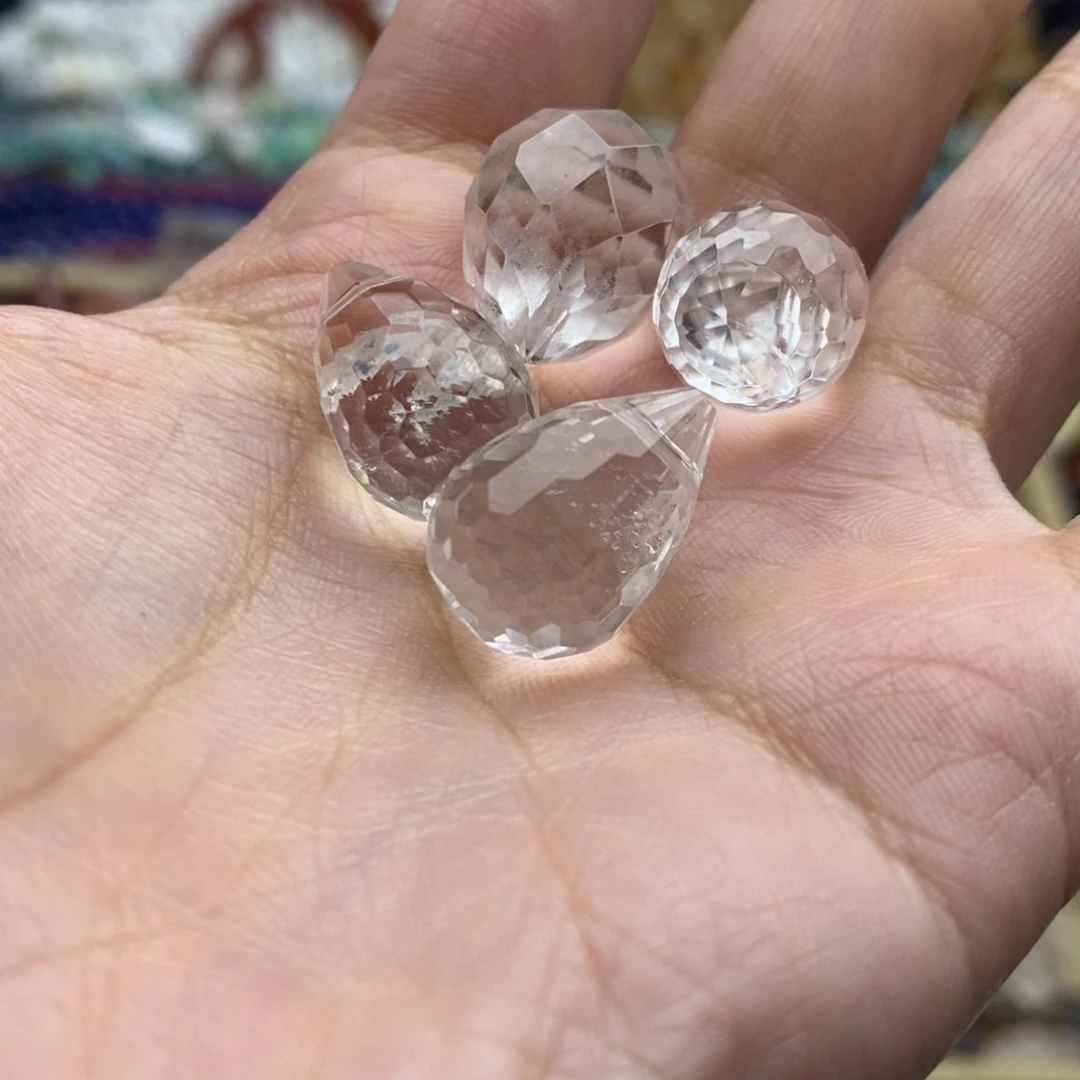 玛瑙/玉髓未镶嵌珠宝半成品一个装纯天然白水晶切面草莓