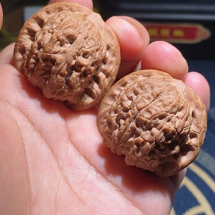 【闪购商品】文玩核桃吊坠血麒麟