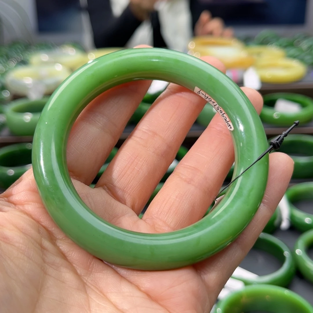 和田玉（碧玉）手镯未镶嵌