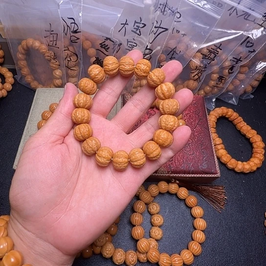 猴头核桃手串大八愣啊啊