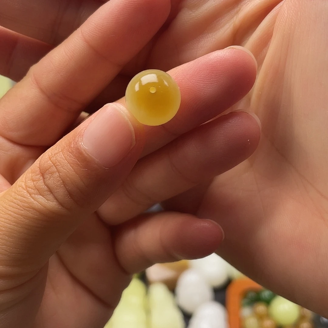 未镶嵌和田玉（糖玉）挂件
