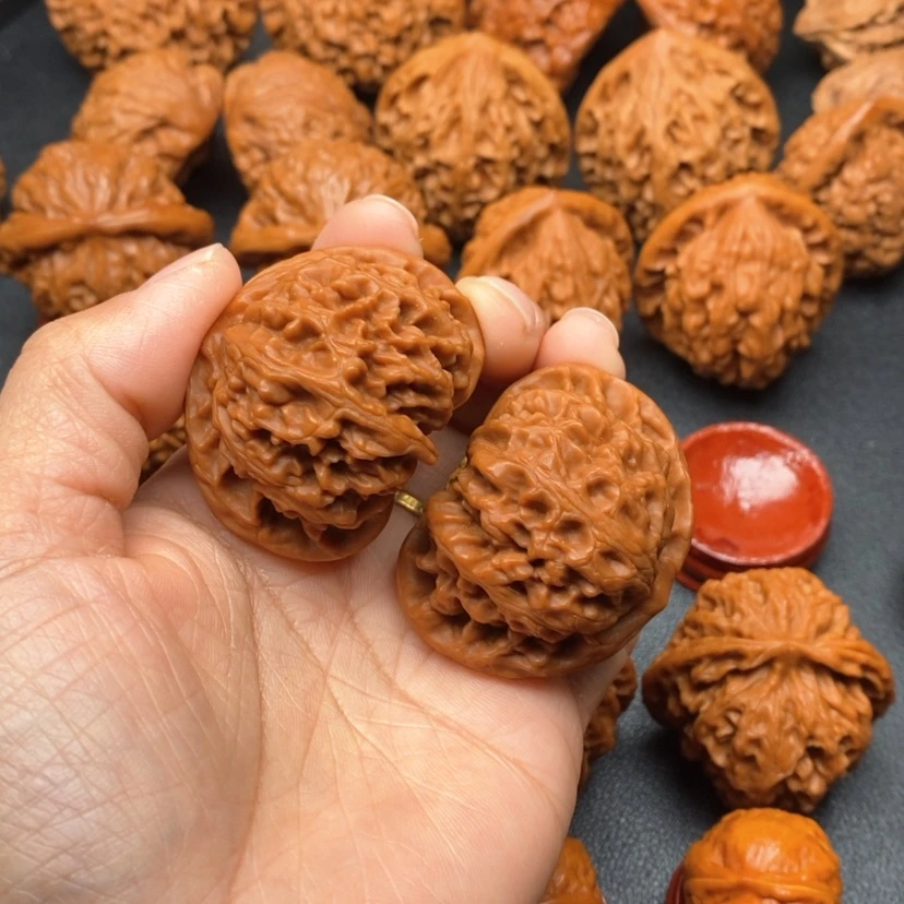 【闪购商品】文玩核桃把件現****憶宫灯