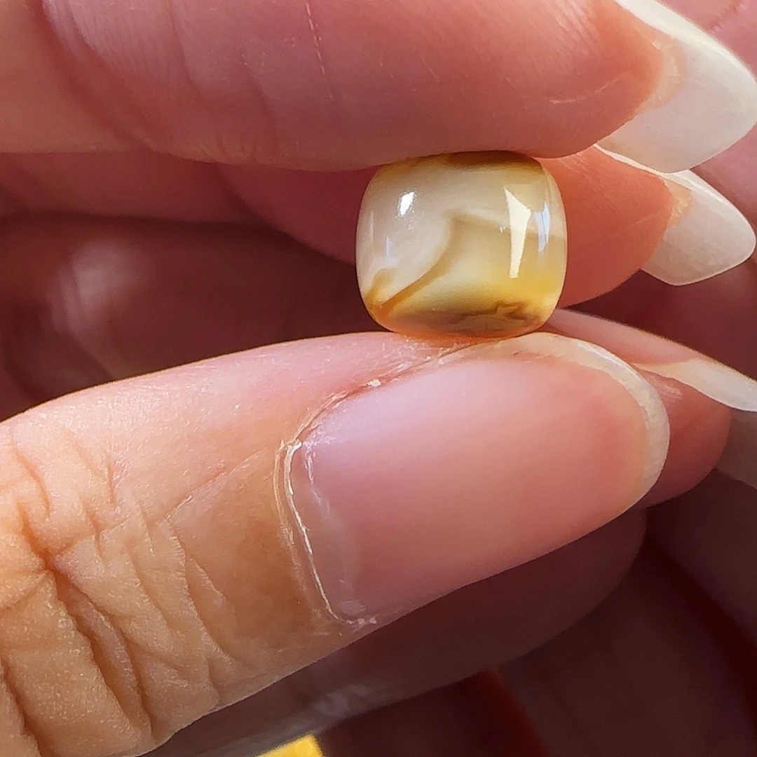 蜜蜡未镶嵌颈饰9mm瓷白沁色妖珠