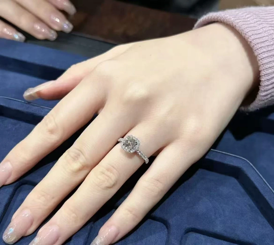 925银莫桑石戒指 1克拉方糖戒指不褪色商超同款赠国检证书礼盒