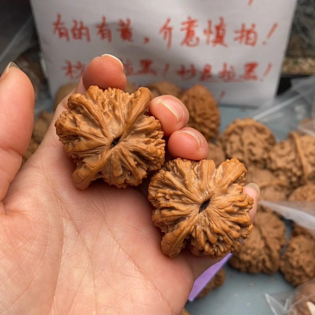 文玩核桃把件榴**来虎头3