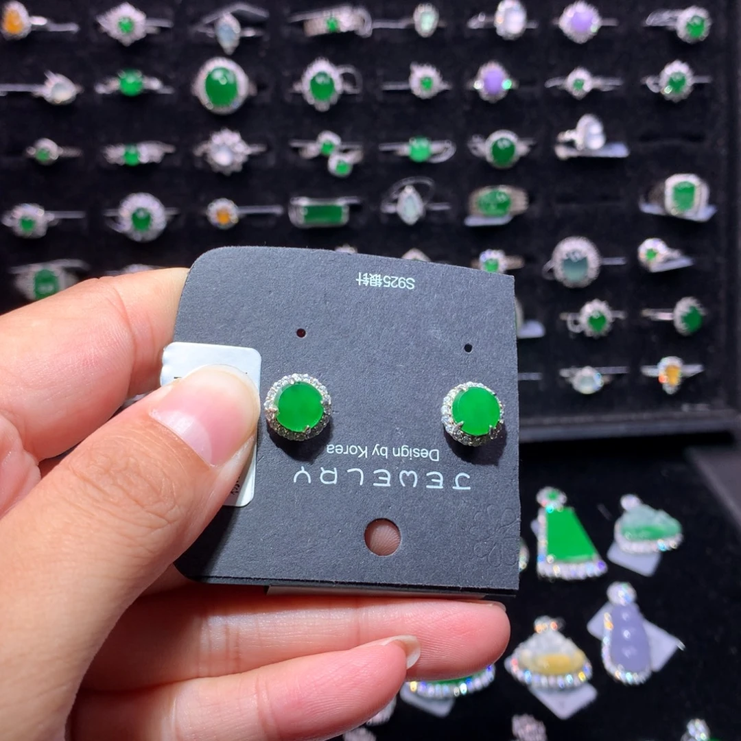 翡翠银S925镶嵌颈饰翡翠