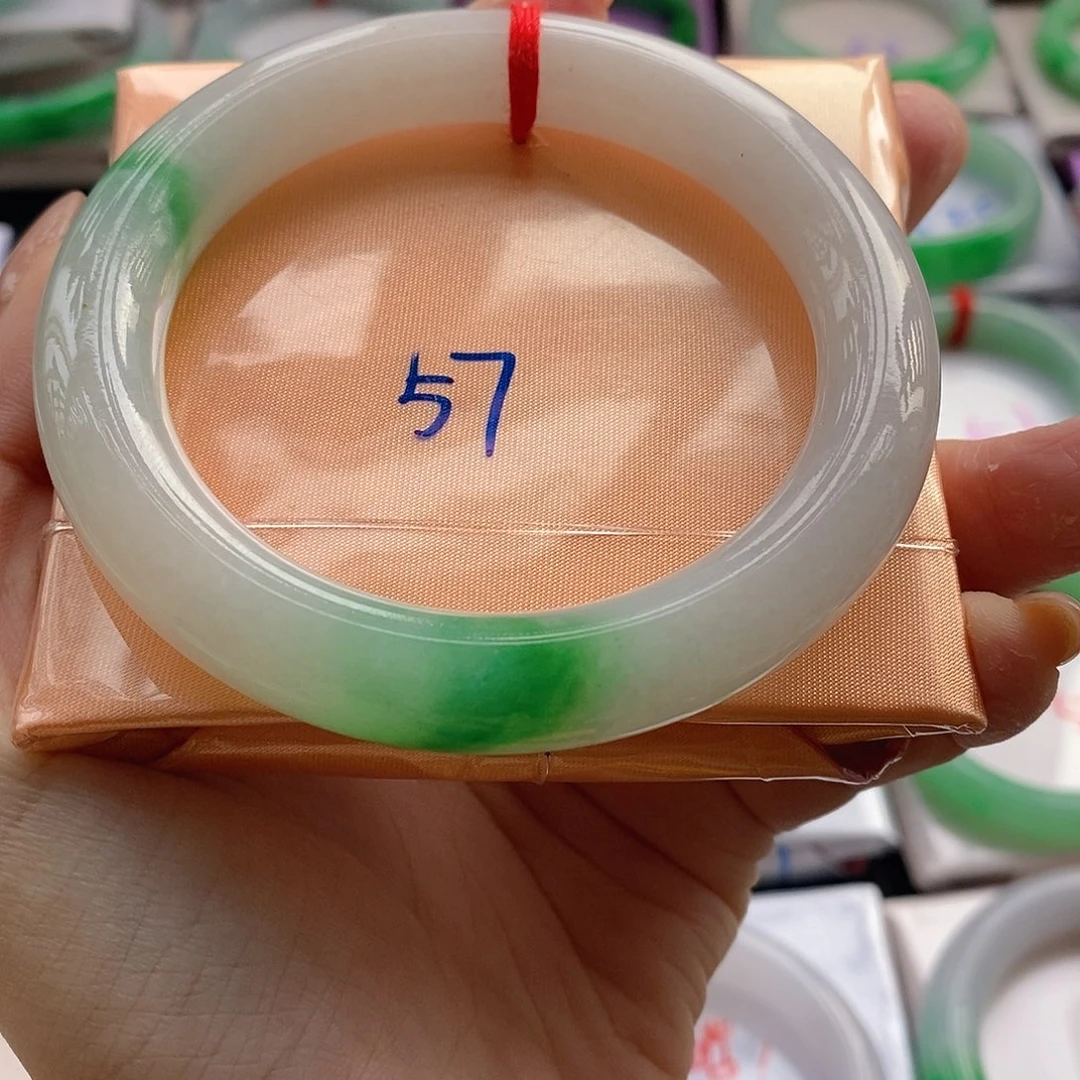 翡翠未镶嵌手镯17号