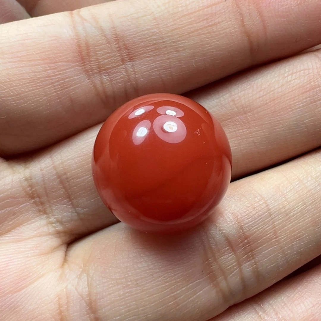 谈***南南红玛瑙珠子未镶嵌