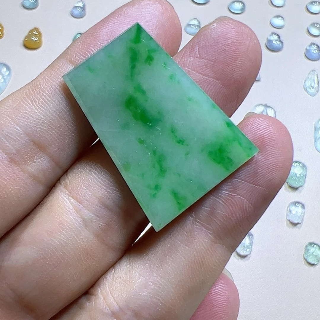 定制翡翠未镶嵌翡翠