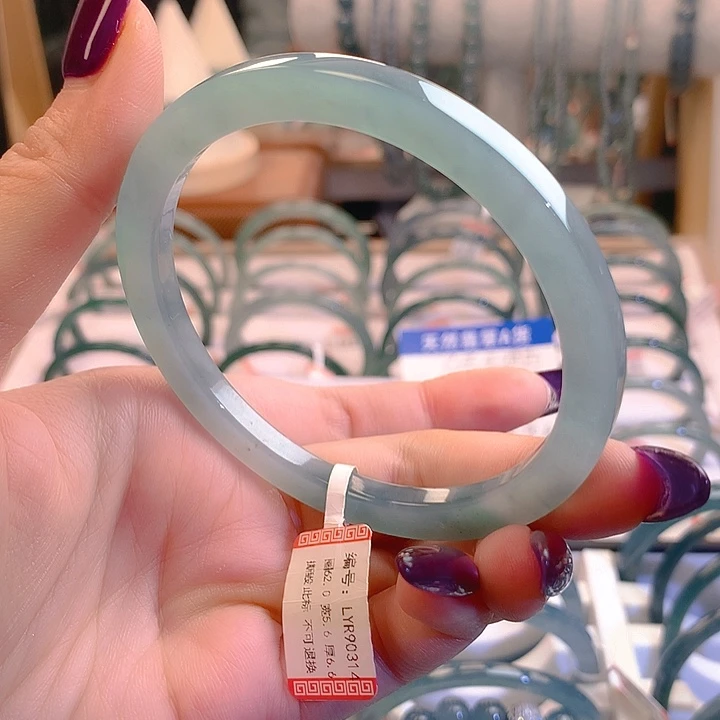 翡翠未镶嵌手镯61