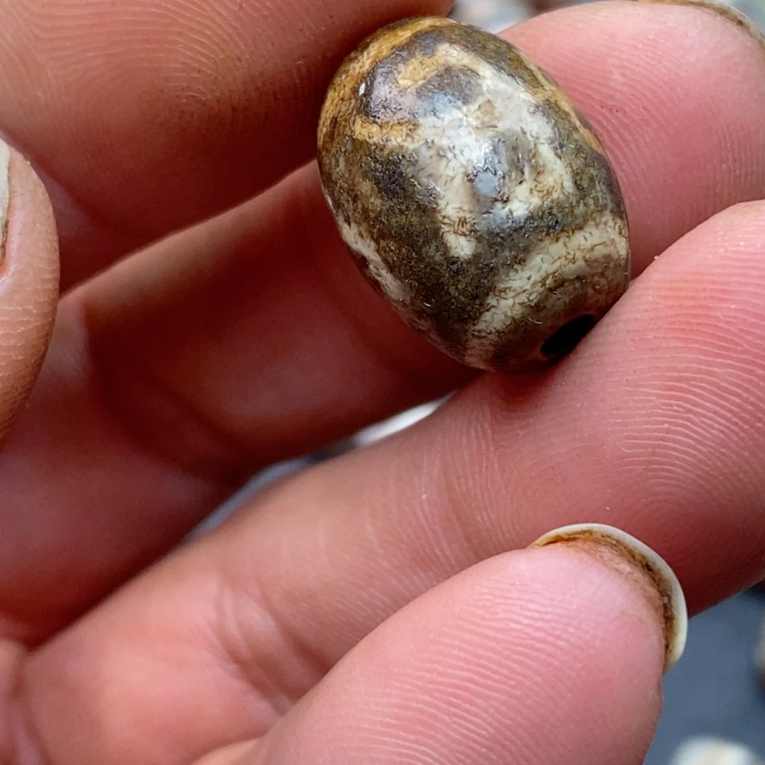 DIY琉璃方*珠子的颜色是蓝色的吗