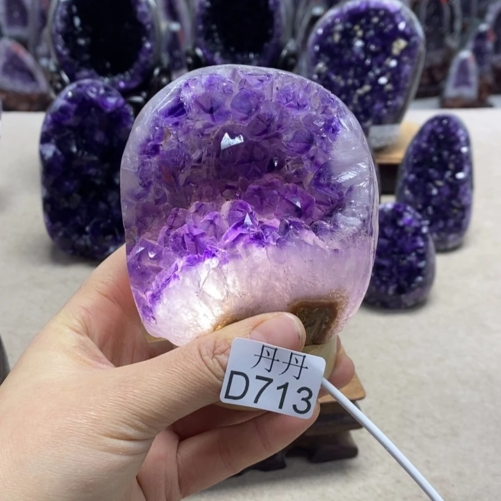 未镶嵌大型摆件（非配饰）水晶