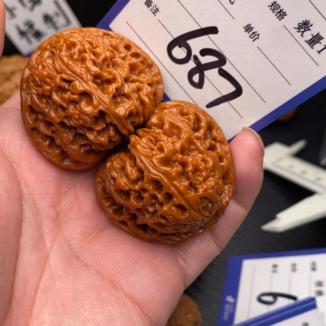 桃核把件南疆石42mo