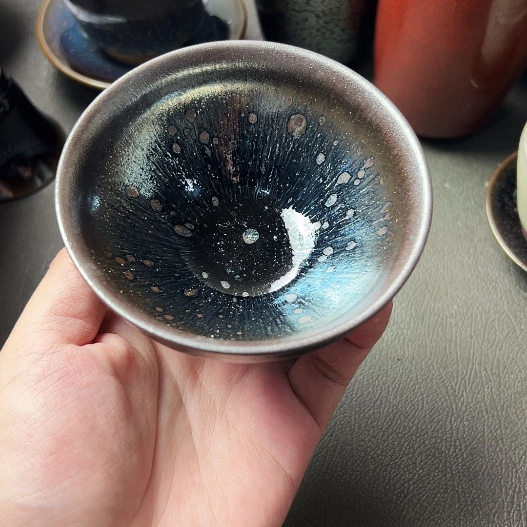 茶盏我想和她好好聊聊心里难受