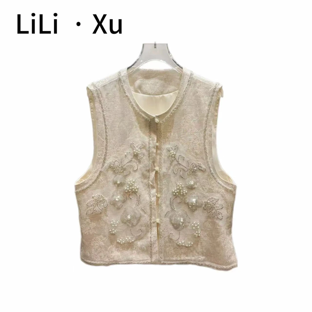 LiLi · Xu刺绣女透气民族风马夹暖意绒马甲小香风套装ins立体时尚