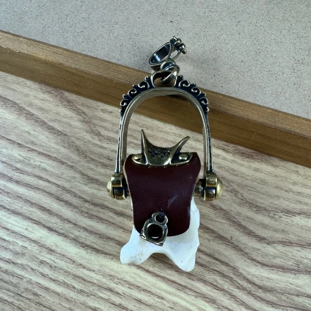 蒙古马鞍钥匙扣 纯皮纯铜手工羊拐草原特色礼品