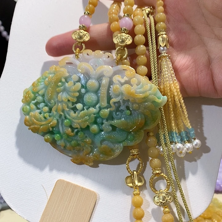 翡翠未镶嵌颈饰翡翠吊坠