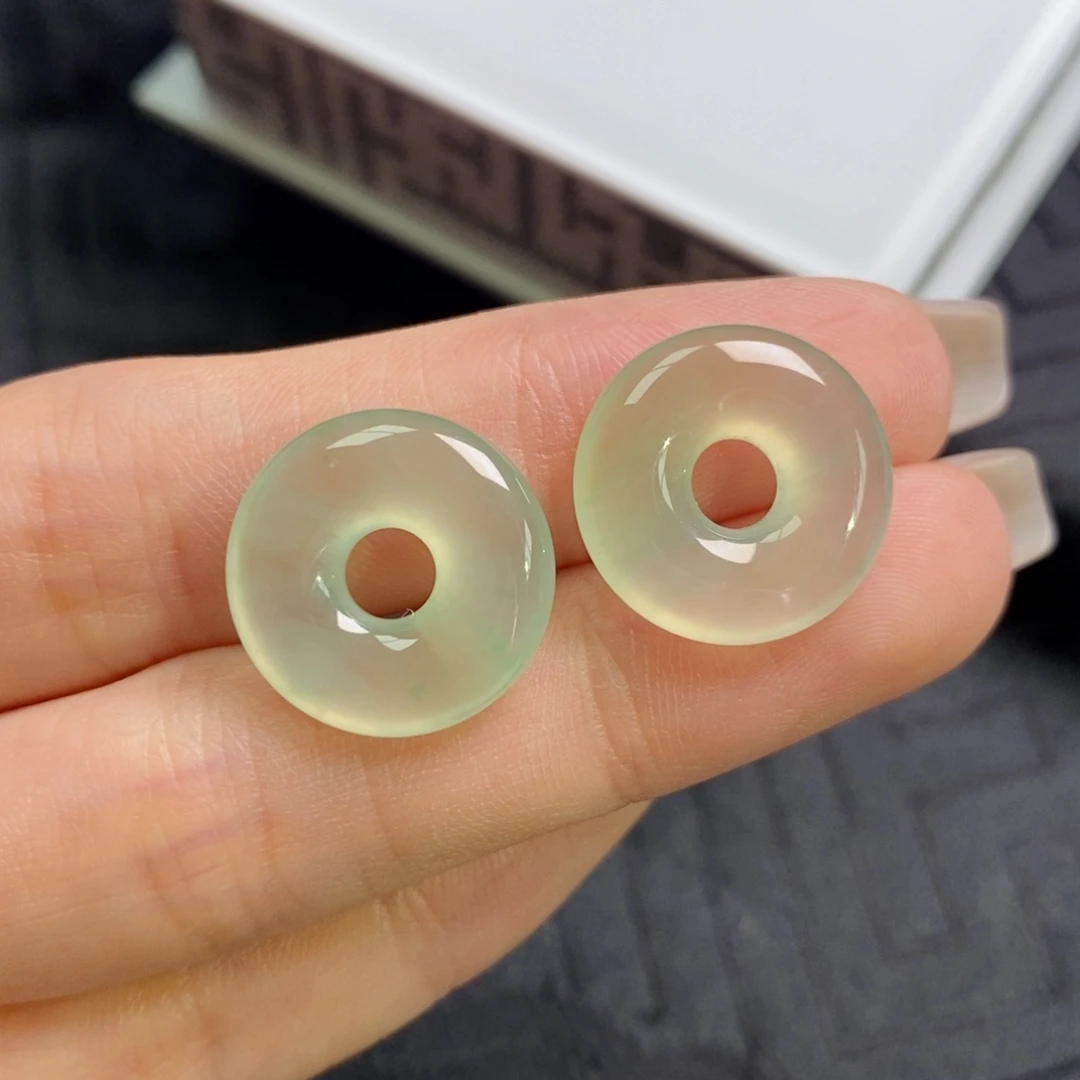 未镶嵌翡翠耳饰甜甜圈