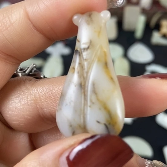 和田玉（糖玉）未镶嵌挂件