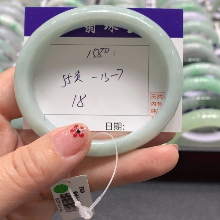 翡翠未镶嵌手镯18