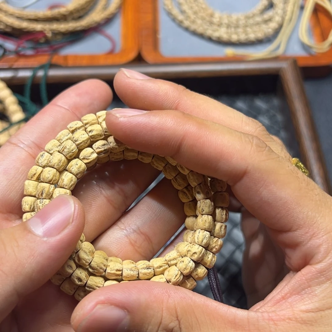 柏香籽/百香籽手串D12