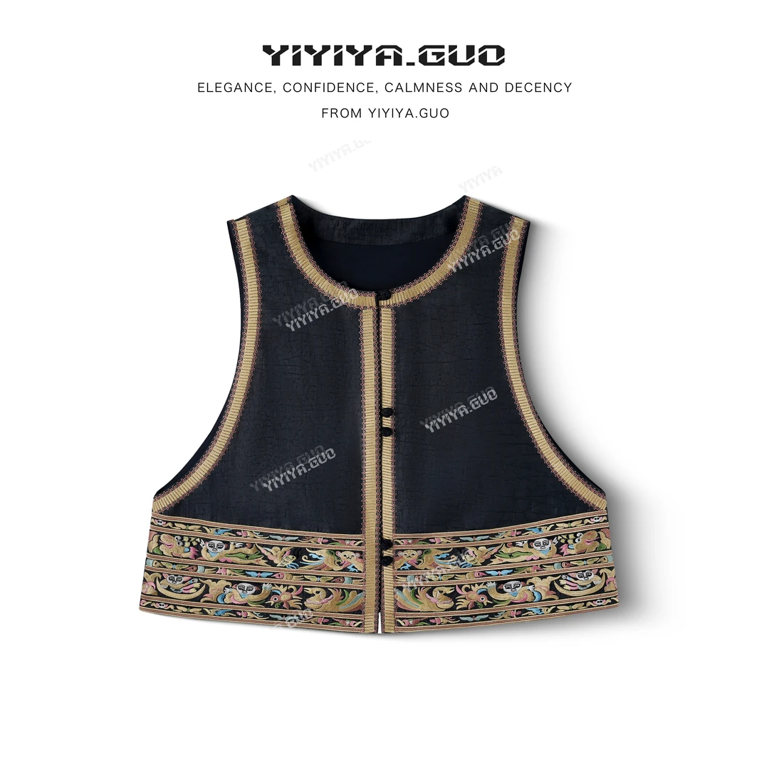 yiyiya.Guo艺艺吖【香云纱·精致如你】刺绣奢雅光泽感马甲2568SS52