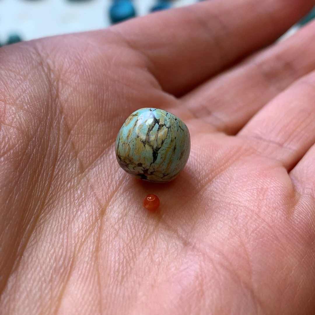 南红玛瑙未镶嵌珠宝奇石