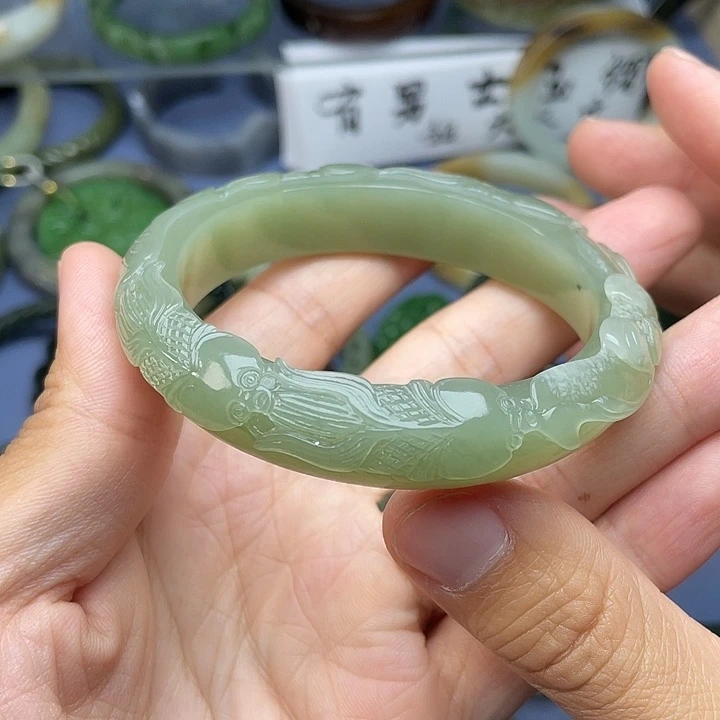 未镶嵌手镯和田玉（青白玉）60.8mm锦鲤镯