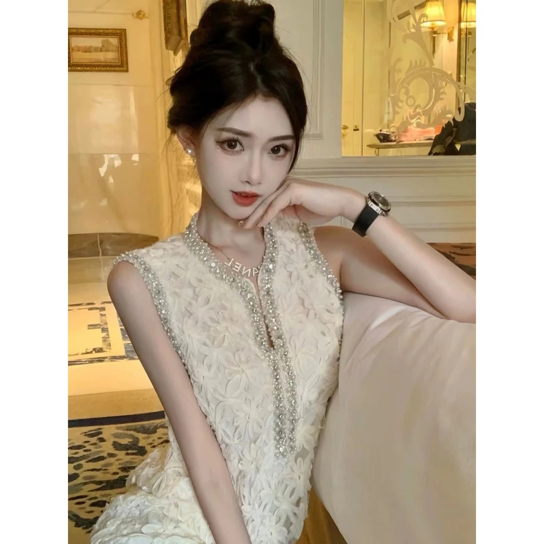 【萧萧】【白月光】重工钉珠小香风马甲背心设计感立体花朵无袖连衣裙