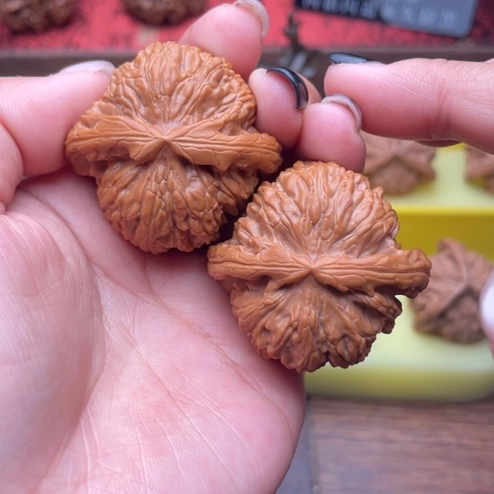 桃核吊坠40球白 783