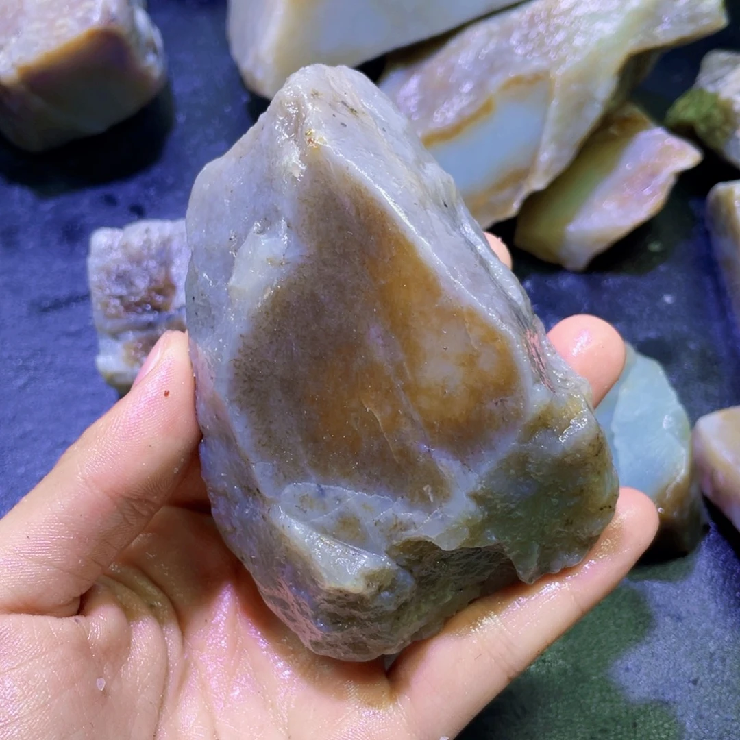 和田玉未镶嵌珠宝半成品