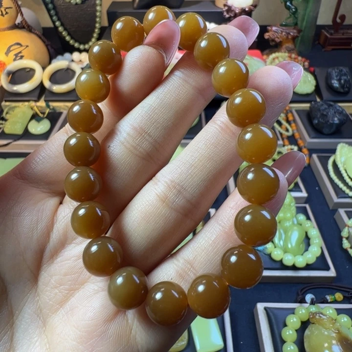 和田玉（糖玉）未镶嵌颈饰