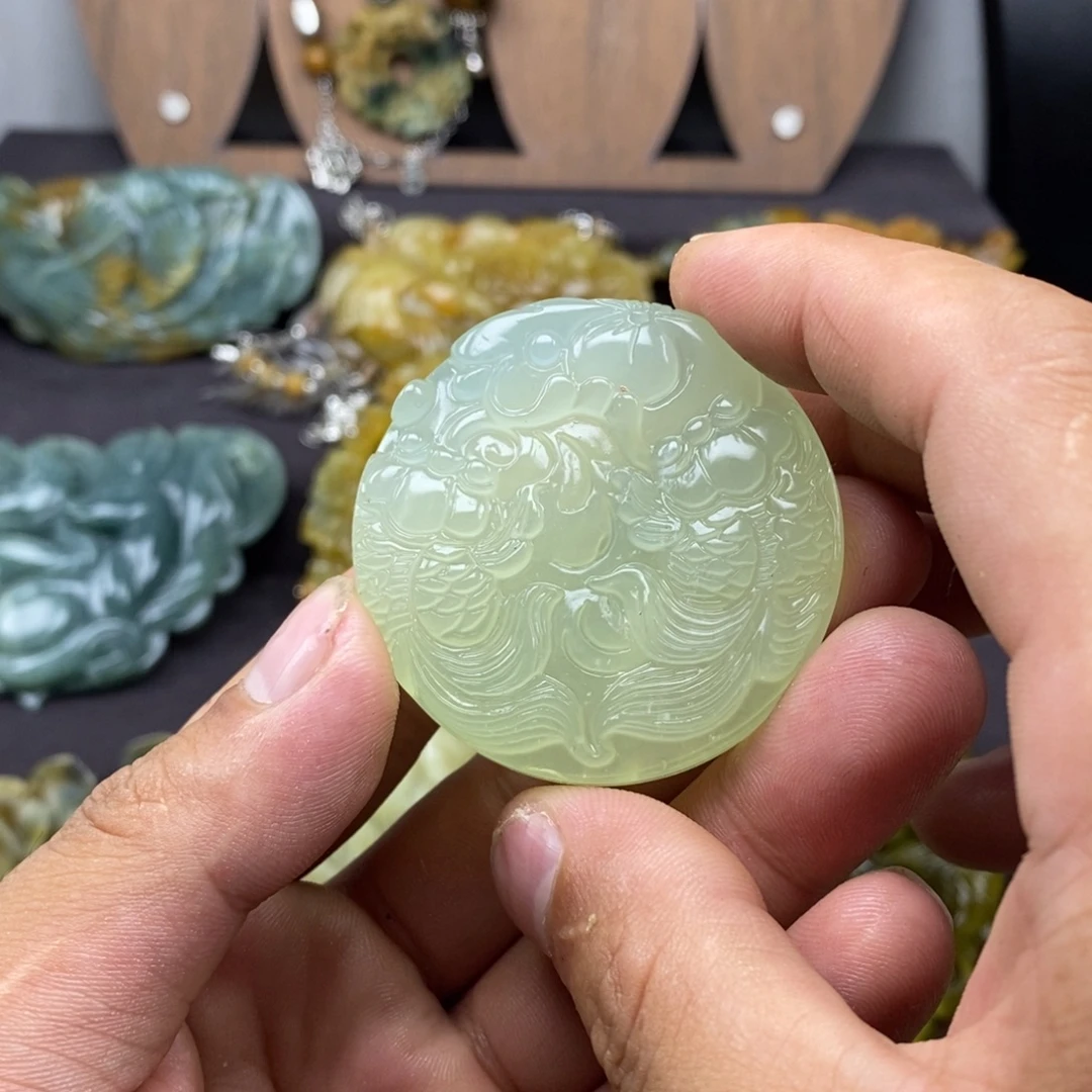 蛇纹石玉未镶嵌吊坠(不含链)