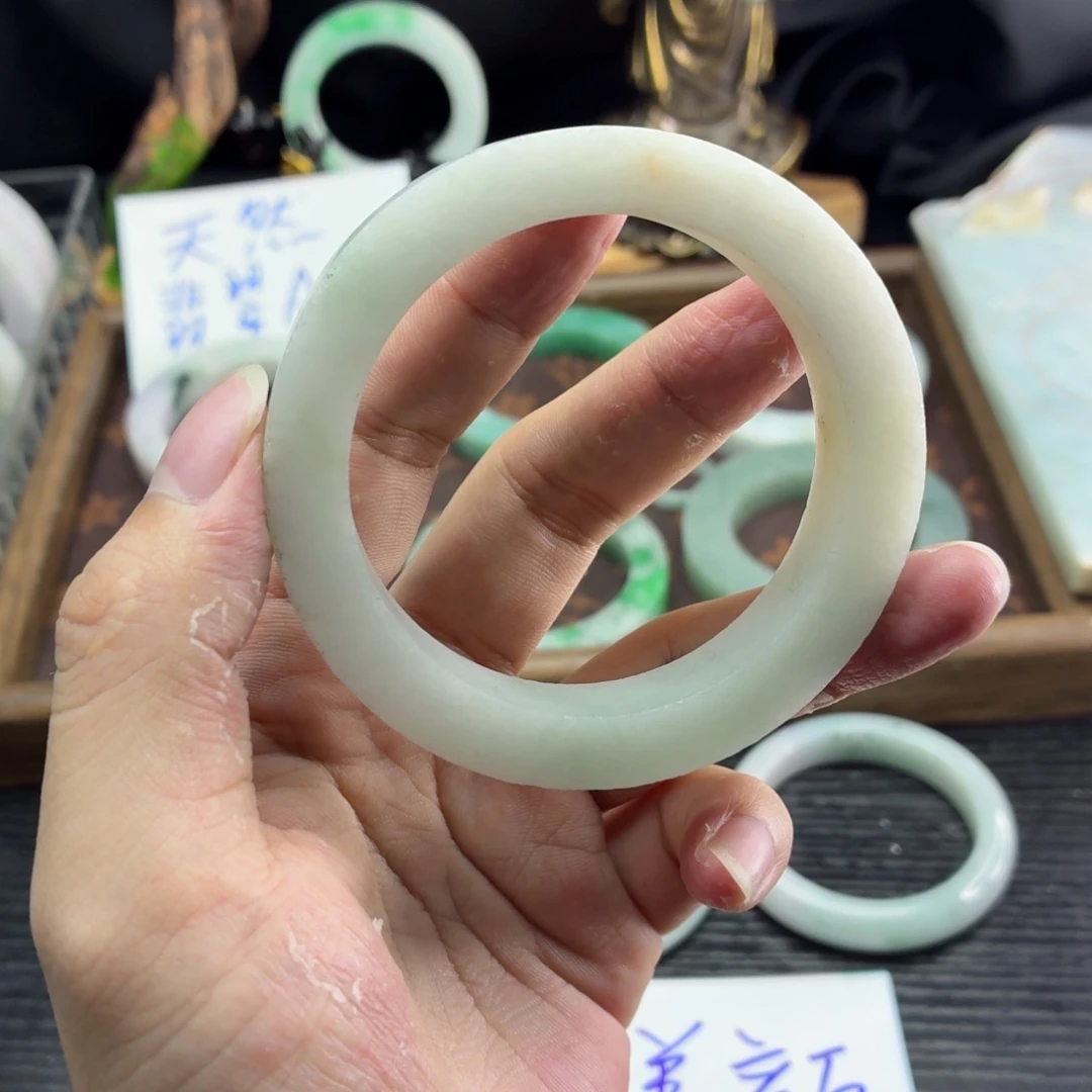 定制翡翠未镶嵌翡翠A货毛胚手镯定制