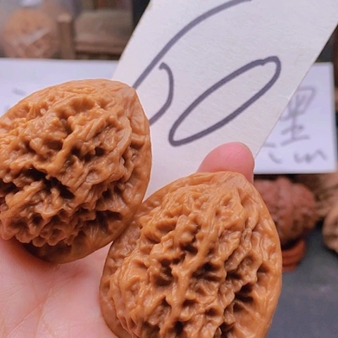 吊坠桃核43罗汉头50克