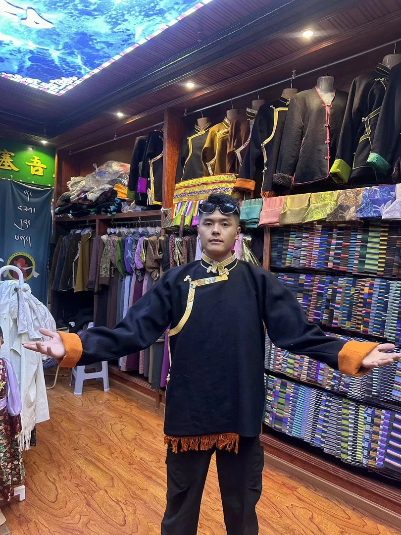 郎赛吴班藏式氆氇外套