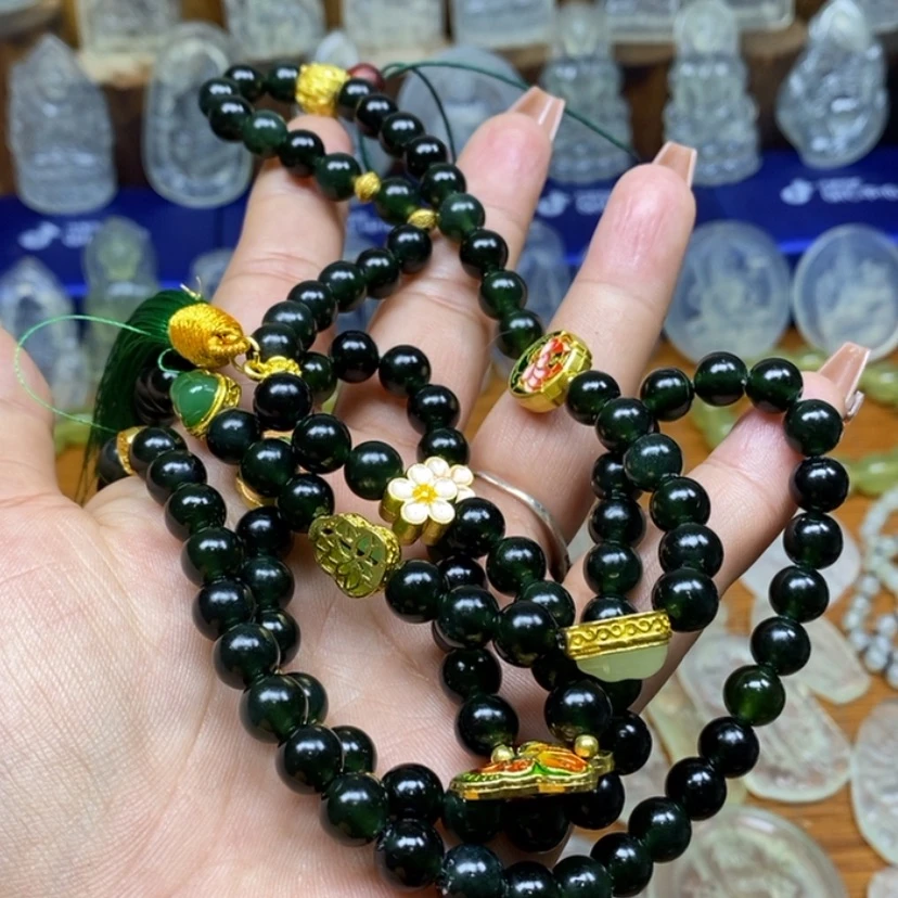 【闪购商品】蛇纹石玉颈饰未镶嵌草*牛