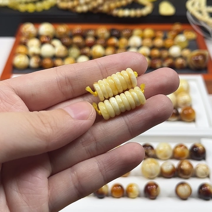 琥珀颈饰未镶嵌隔片8+。3