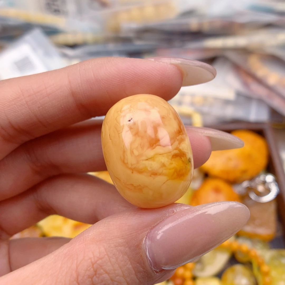 琥珀未镶嵌珠宝奇石19.5×25.5