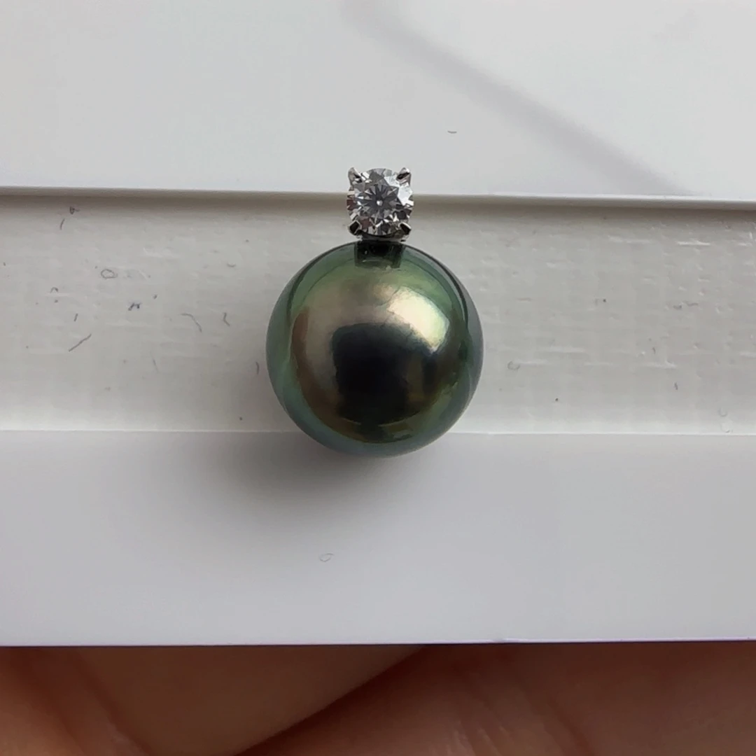 18K金镶嵌海水珍珠颈饰大溪地10-11戴妃孔雀绿吊坠