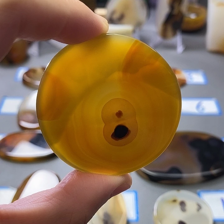 玛瑙/玉髓未镶嵌珠宝半成品172