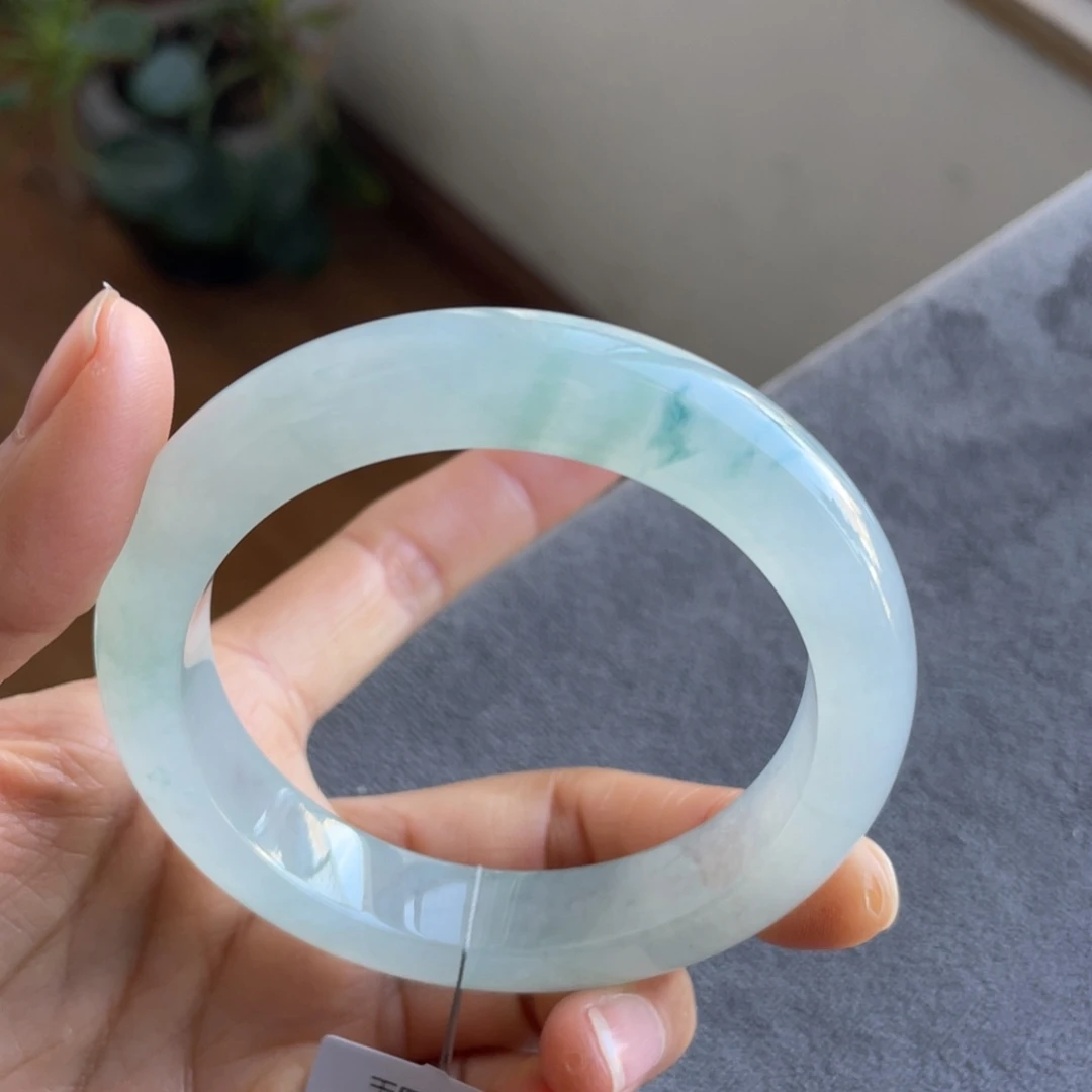 翡翠未镶嵌手镯冰飘花