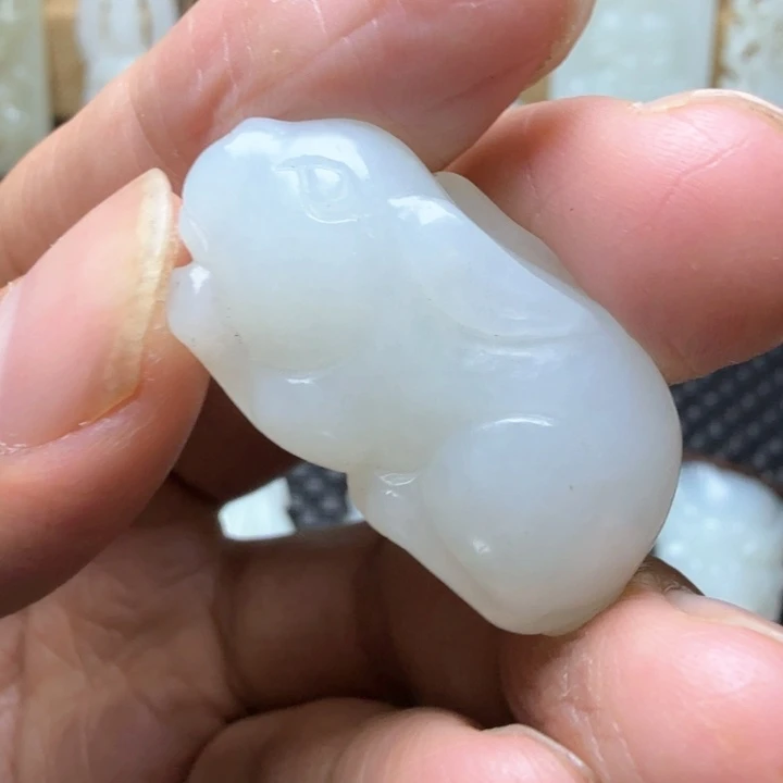 和田玉未镶嵌挂件